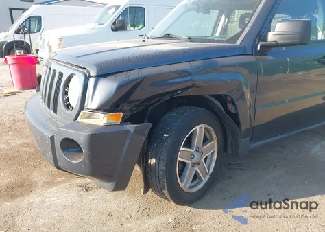 2008 Jeep Patriot Sport из США, поврежденный, VIN 1J8FT28078D716814